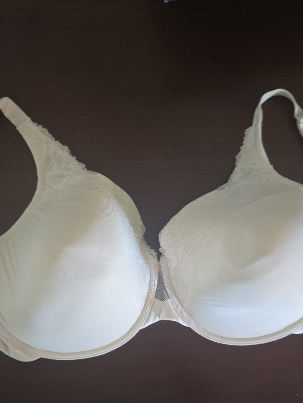 New Without Tags Women's Smooth Lace-Trim Full Coverage Bra — Cream